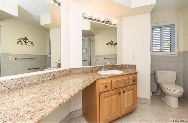 Building Photo - 1760 Trailwood Path