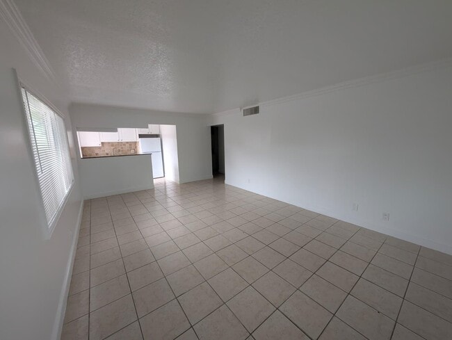 Building Photo - 817 Lighthouse Dr