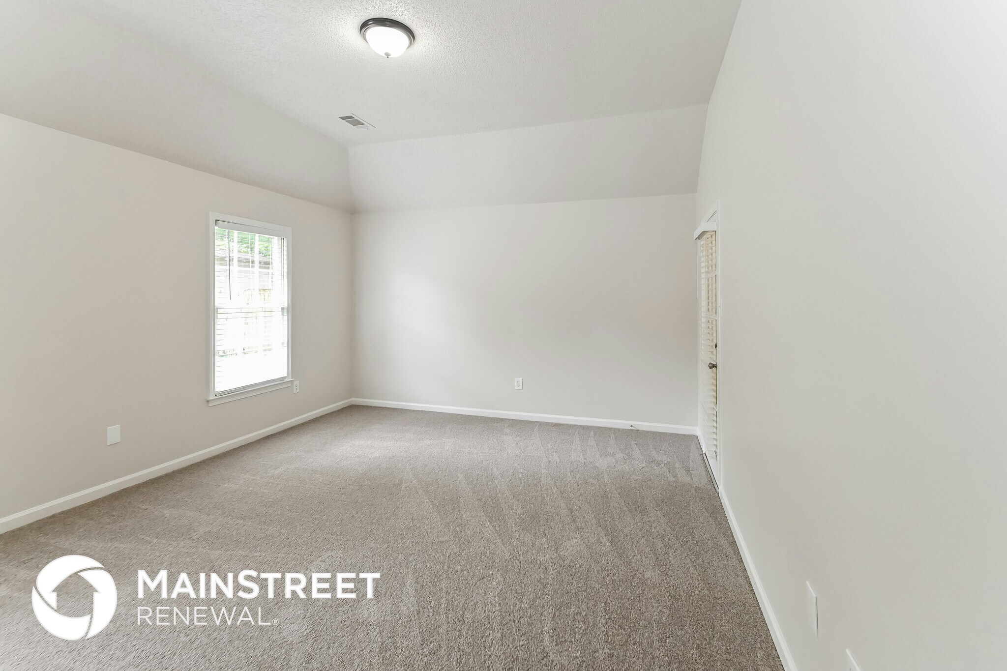 Building Photo - 4227 Old Forest Rd