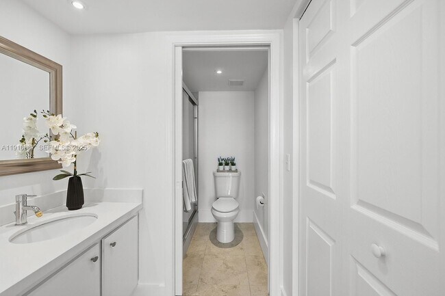 Building Photo - 12950 SW 4th Ct