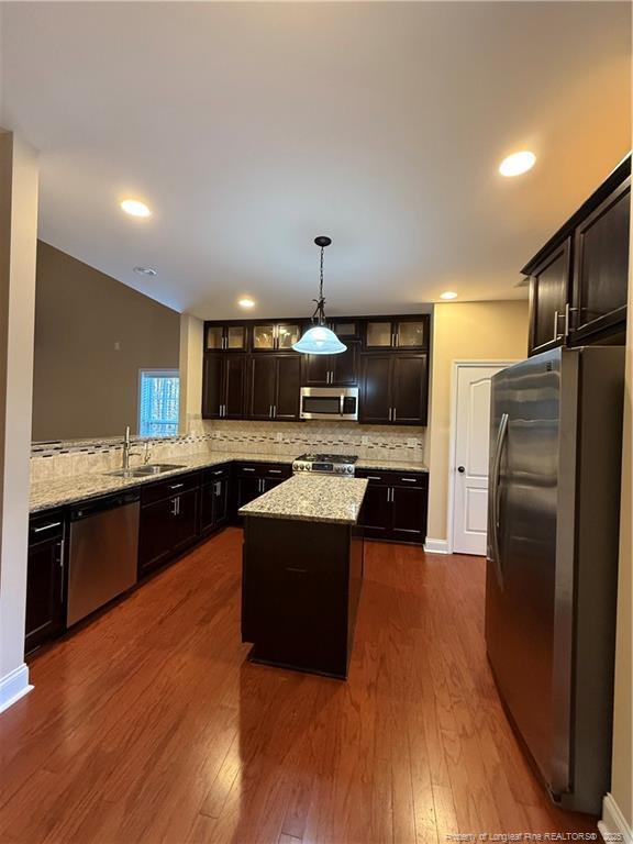 Building Photo - 495 Rolling Pines Dr