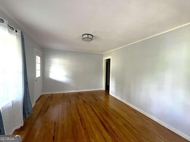 Building Photo - 402 Wheeler St