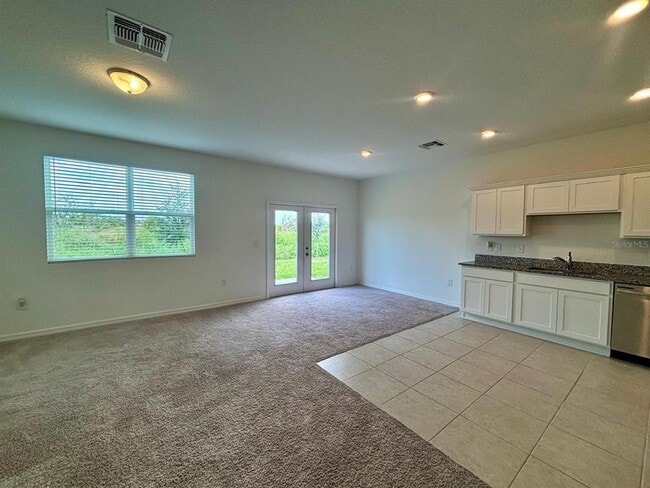 Building Photo - 177 Mandovi St