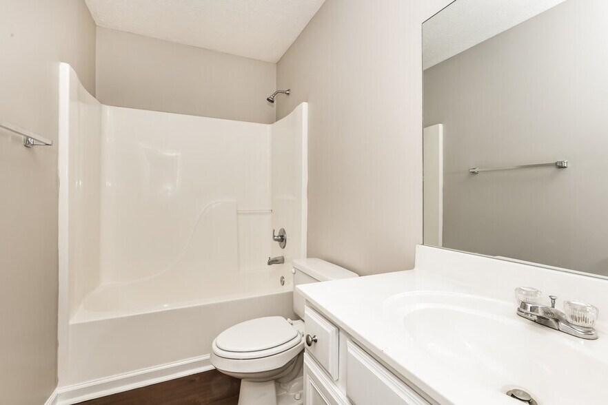 Building Photo - 861 Maricopa Dr