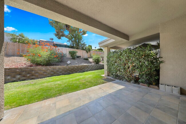 Building Photo - 72309 Blueridge Ct