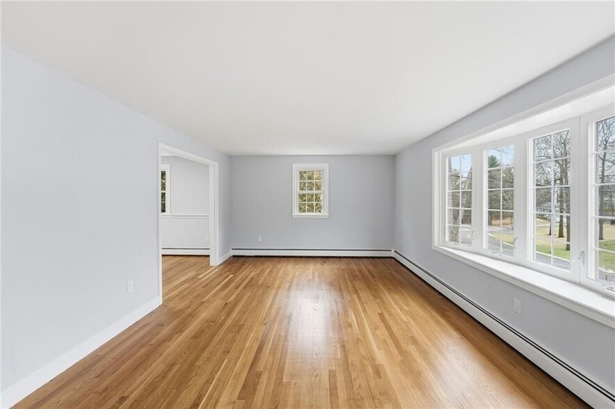 Building Photo - 38 Juniper Ln