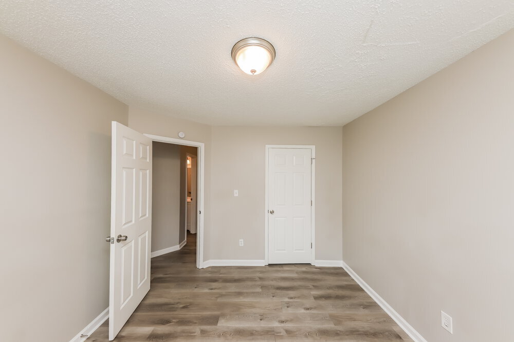 Building Photo - 3901 Old Villa Ct