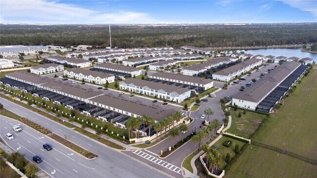 Building Photo - 2428 Dubai St