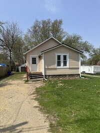Building Photo - 329 Vincent Ave