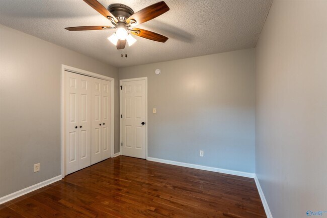 Building Photo - 104 Westminster Way