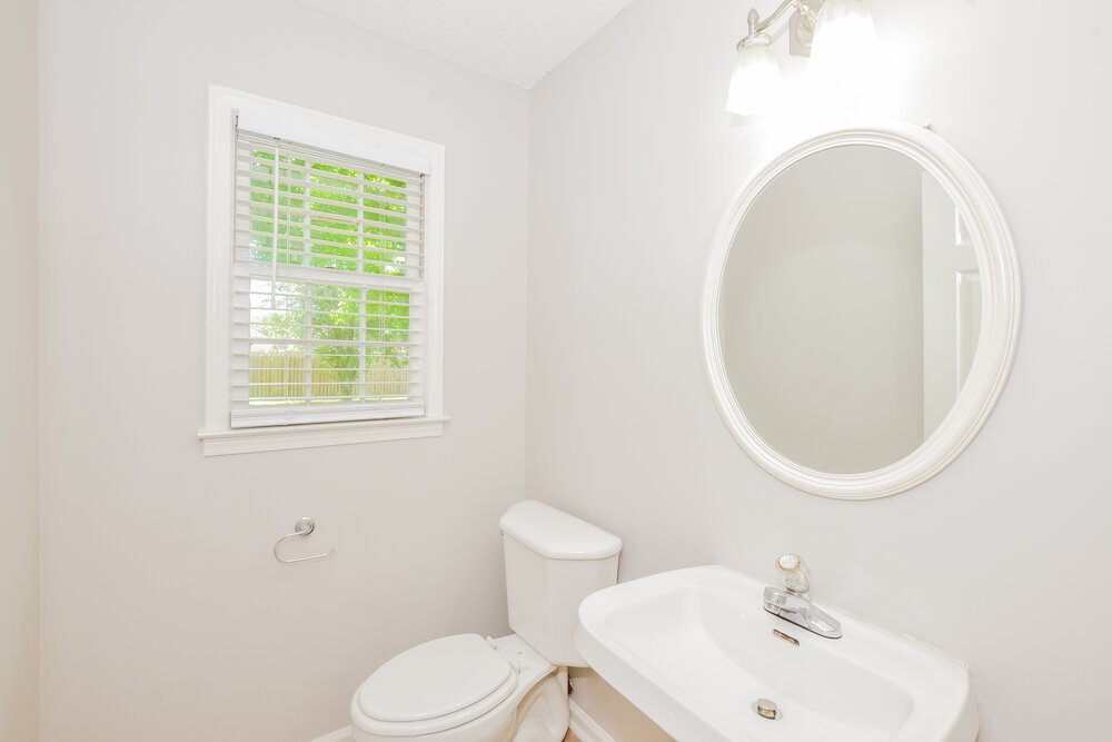 Building Photo - 5617 Annandale Dr