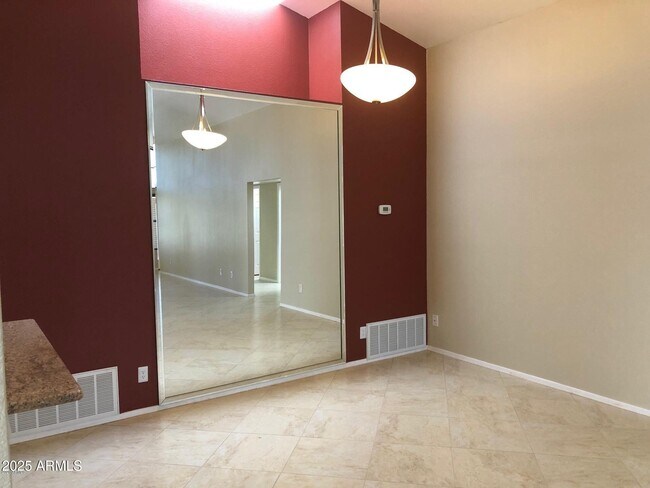 Building Photo - 7539 W Sequoia Dr
