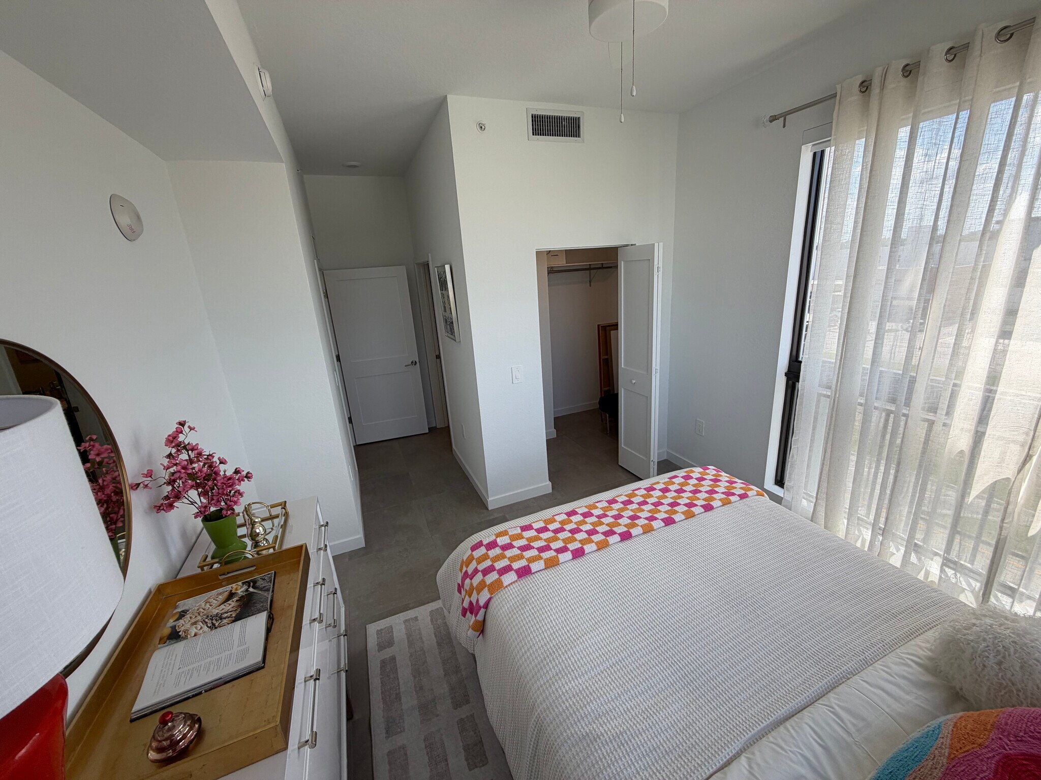 Building Photo - 1851 Fillmore St