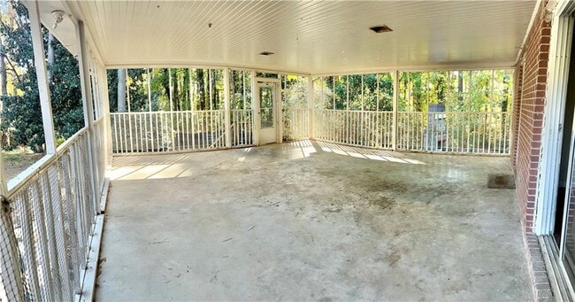 Building Photo - 910 Lawrenceville Hwy