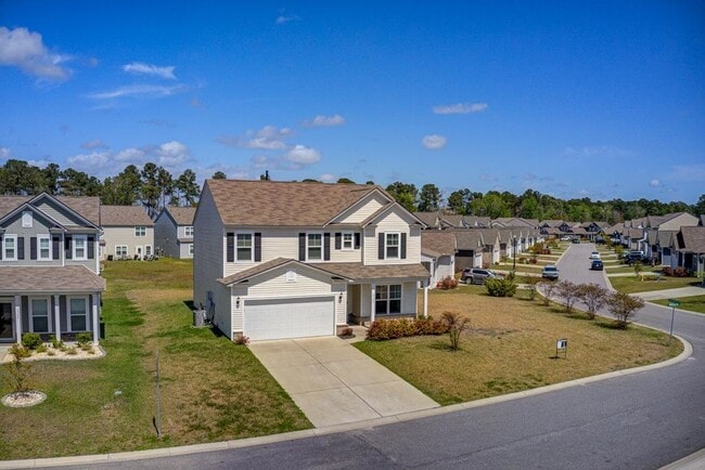 Building Photo - 5700 Redgum Dr