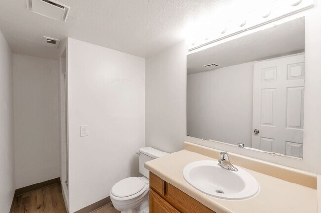 Building Photo - 2237 Karalee Way