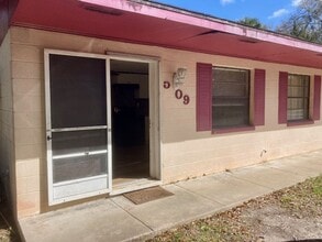 Building Photo - 1 bedroom, 1 bath apartment