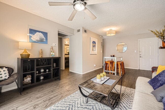 Building Photo - Element Austin Apartments