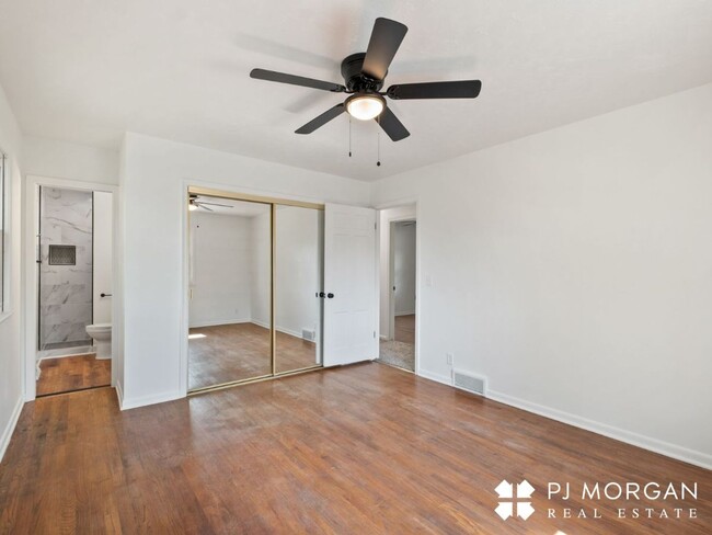 Building Photo - 5 Bedroom, 3 Bathroom - Newly Updated