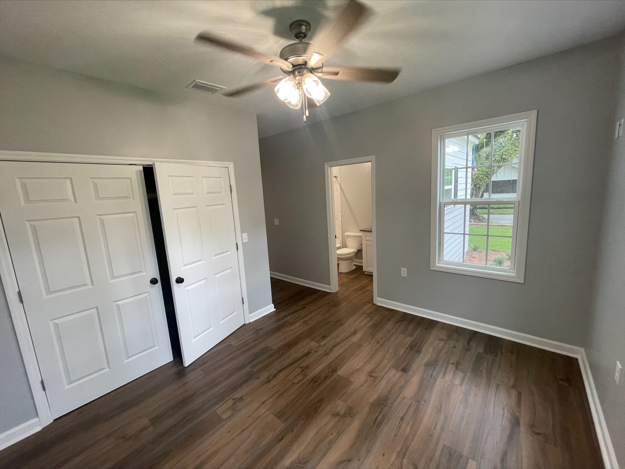 1112-B North Toombs Street Front Bedroom and bath - 1112 N Toombs St