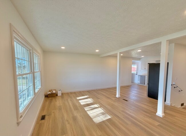 Building Photo - 9148-CROTTINGER-RD