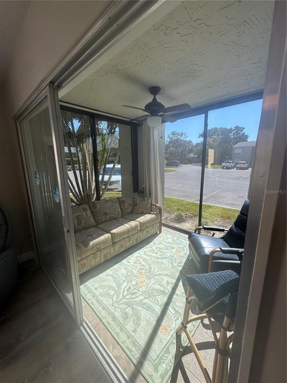 Building Photo - 621 Windrush Bay Dr