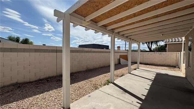 Building Photo - 5055 Midnight Oil Dr