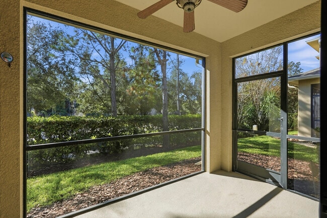 Building Photo - Bay Isle II