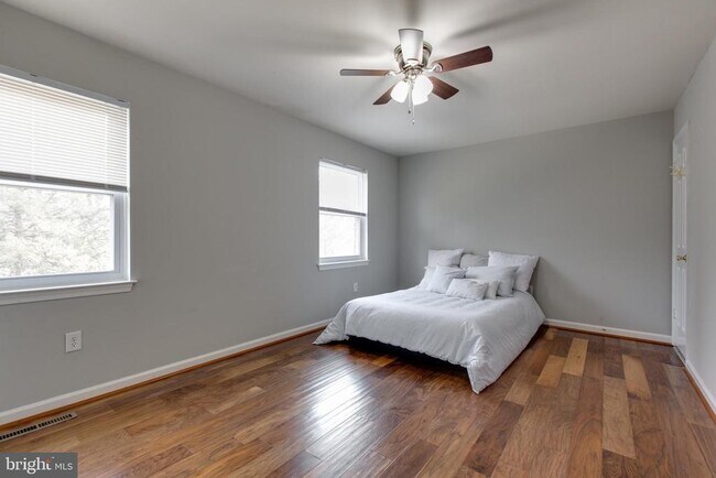 Building Photo - 3570 Lowlen Ct