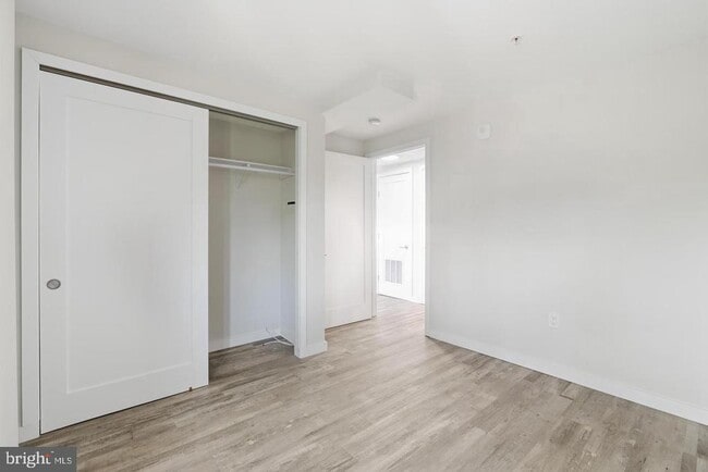 Building Photo - 700 Roeder Rd