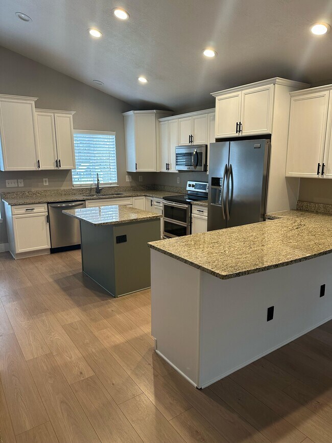 Building Photo - 5778 Ballerina Way