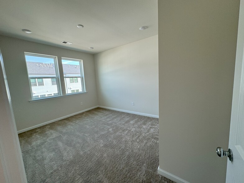 Bedroom 2 - 111 Peyton Pl