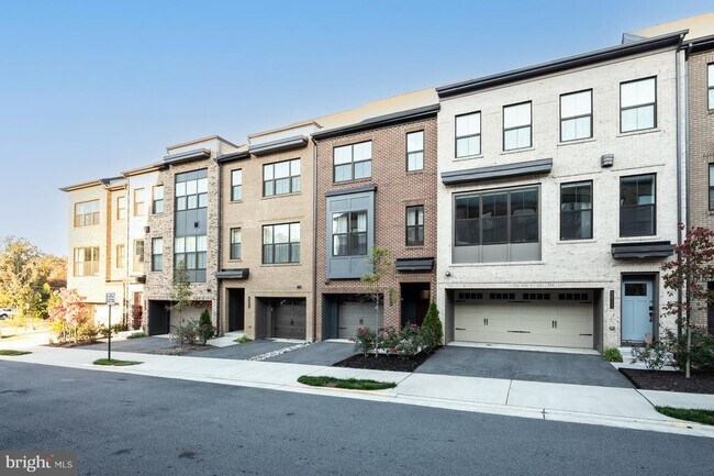 Building Photo - 5509 Valmarana Way