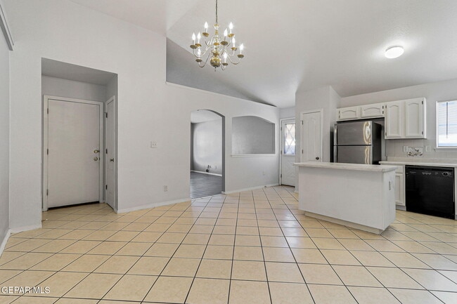 Building Photo - 12496 Sombra Fuerte Dr