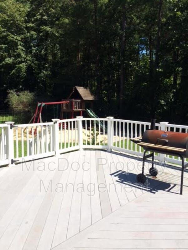 Building Photo - 1265 Ullainee Rd