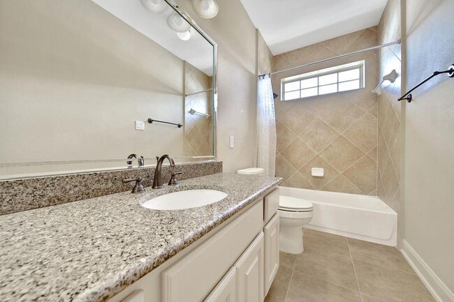 Building Photo - 1707 Dominica Dr