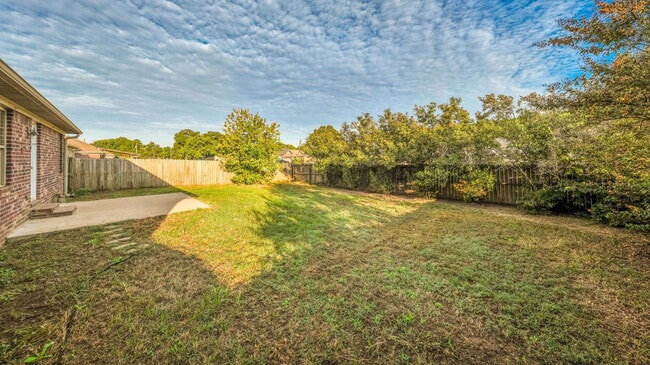 Building Photo - 1470 Angeline Dr