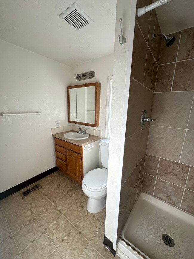 Building Photo - Seaj3701 Fir Grove Mobile Park