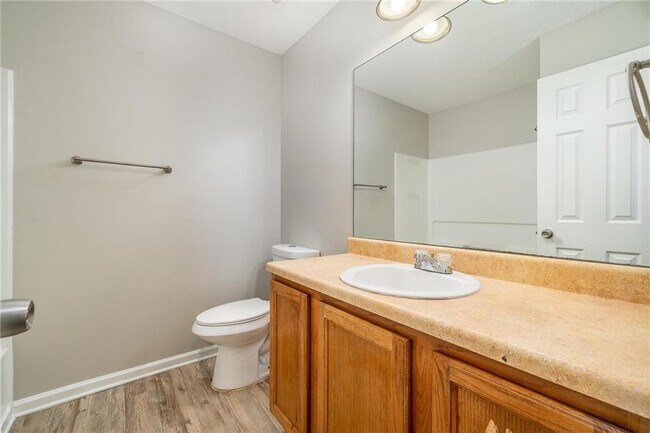 Building Photo - 7683 Creekside Ln