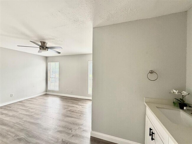 Building Photo - 7200 W T C Jester Blvd