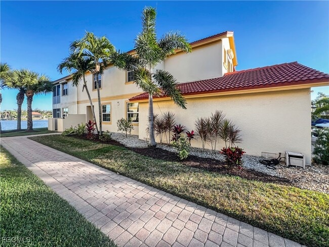 Building Photo - 16285 Coco Hammock Way