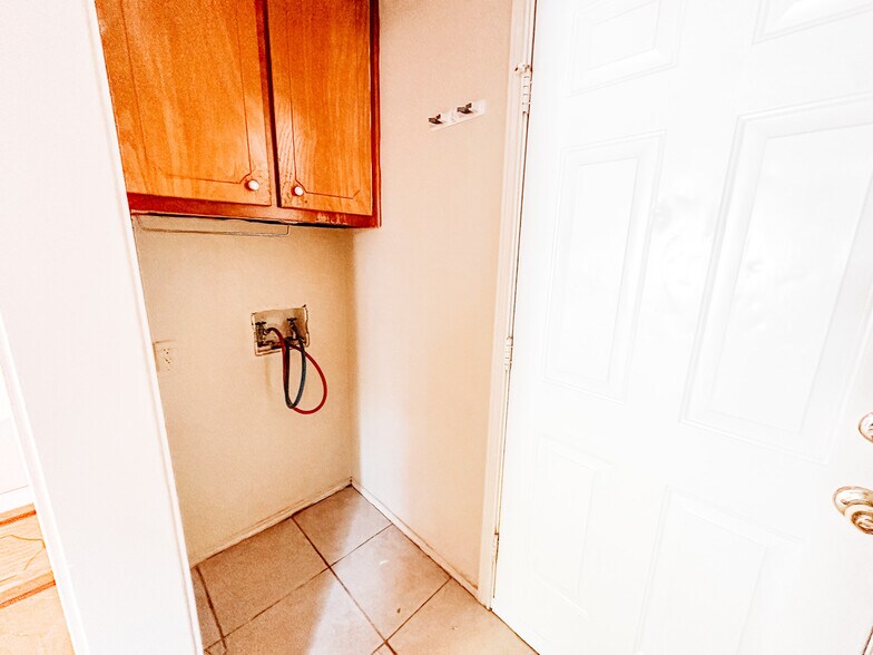 Building Photo - 6111 7th St