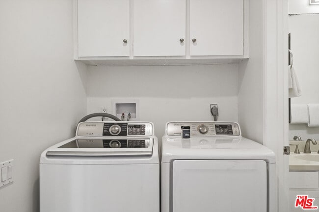 Building Photo - 18103 W Coastline Dr