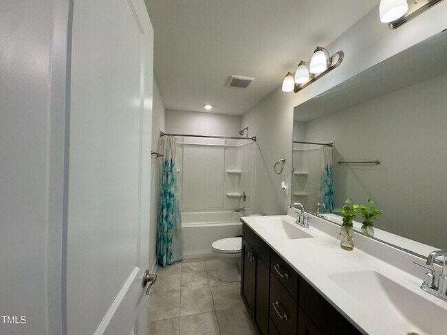Building Photo - 1205 Cotton Arbor Trce