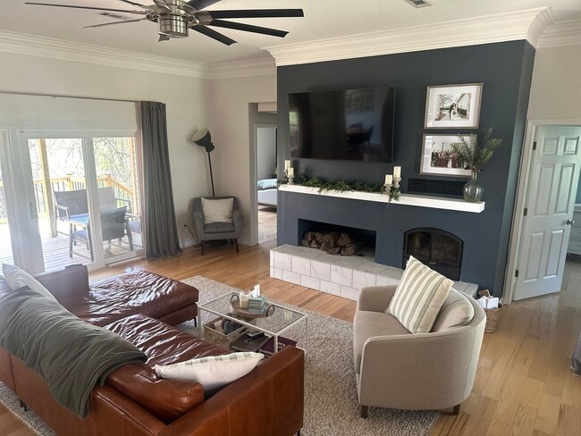 Building Photo - Available August 1st! Beautiful 4-Bedroom, 2-Bathroom Home next to J.B. Hunt Park