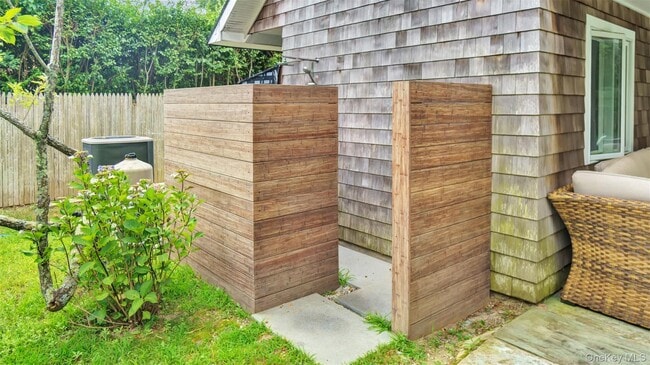 Building Photo - 9 Ocame Ave