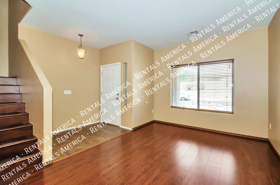 Building Photo - 60903 Silky Mane Dr