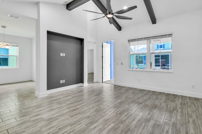 Building Photo - 243 Hang Loose Wy