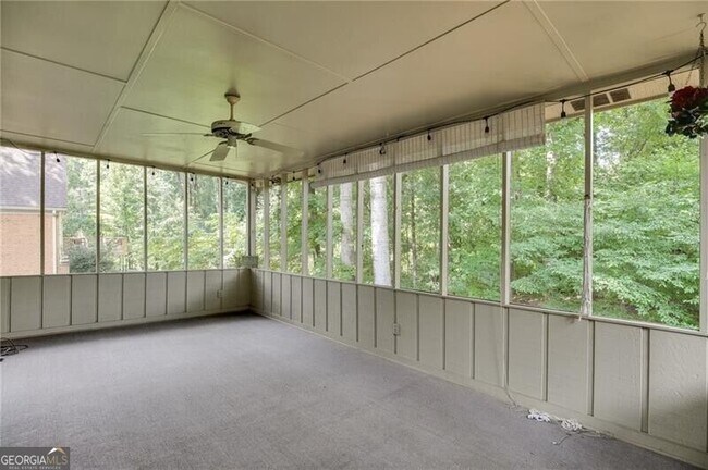 Building Photo - 766 Chesterfield Dr