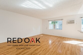 Building Photo - 10535 Lindley Ave